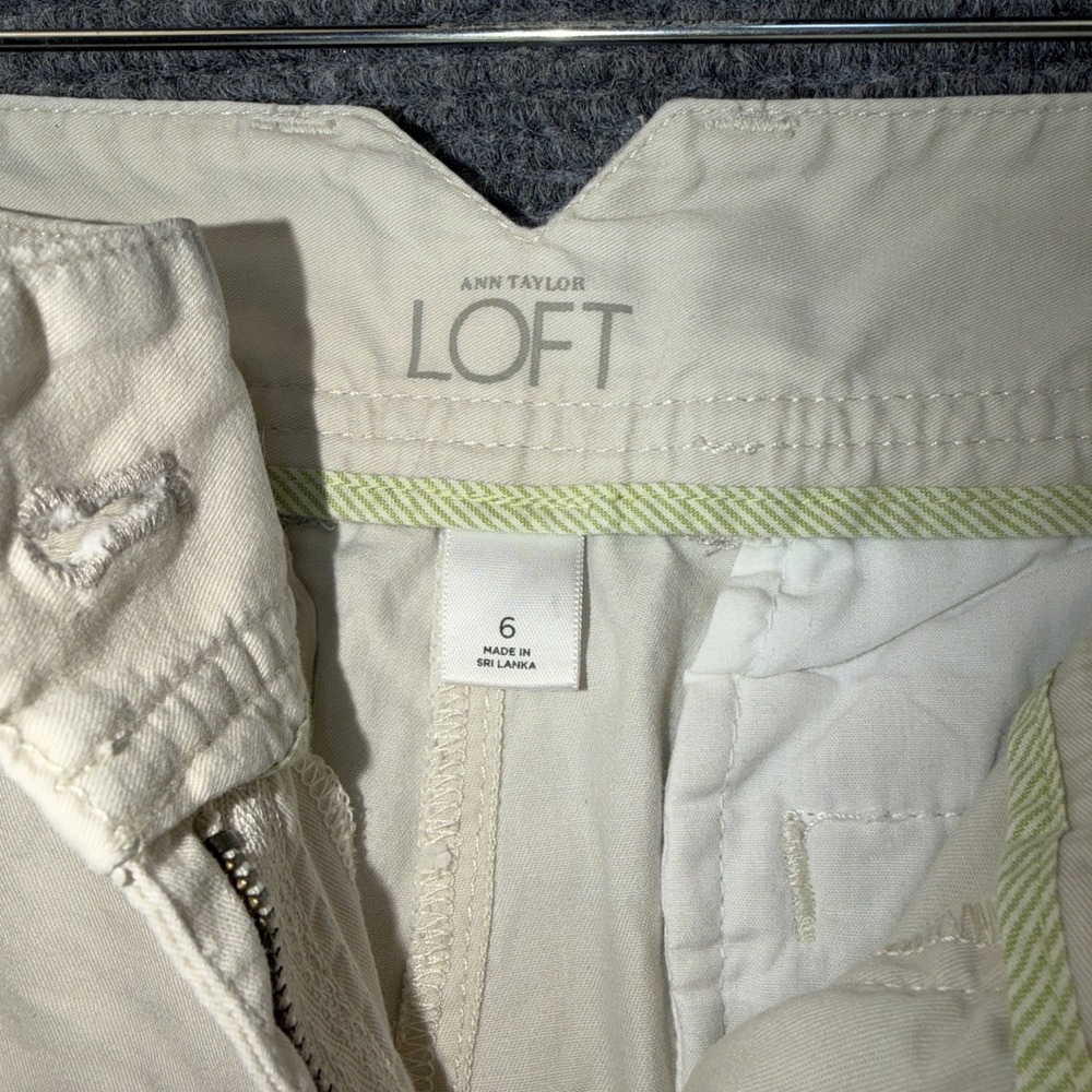 Ann Taylor Loft Womens Beige Cotton Chino Shorts Size 6 Casual Summer Neutral - Picture 4 of 4